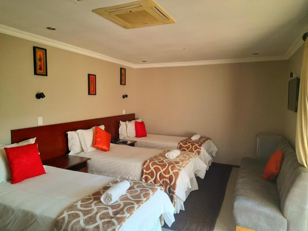 47 On Preston Guesthouse Johannesburg Ngoại thất bức ảnh