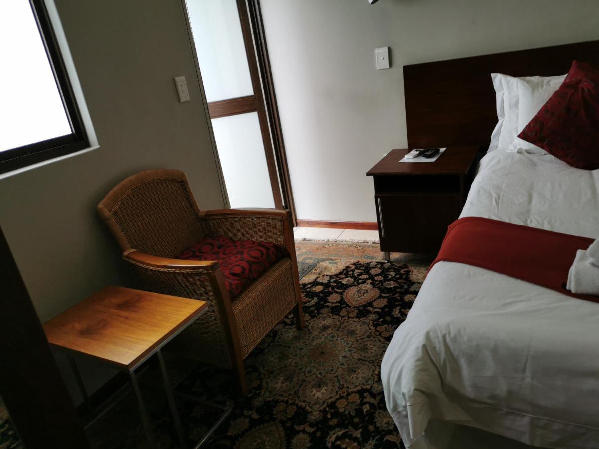 47 On Preston Guesthouse Johannesburg Ngoại thất bức ảnh