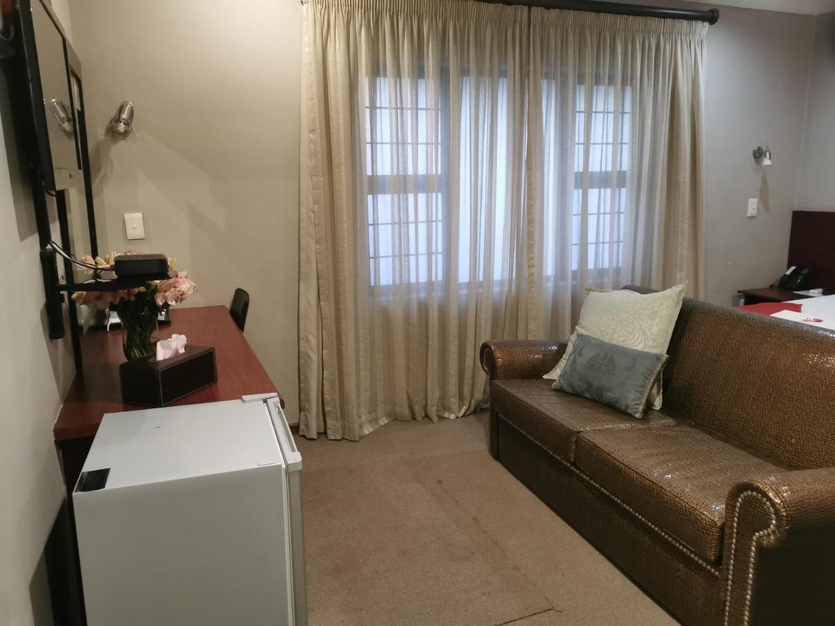 47 On Preston Guesthouse Johannesburg Ngoại thất bức ảnh